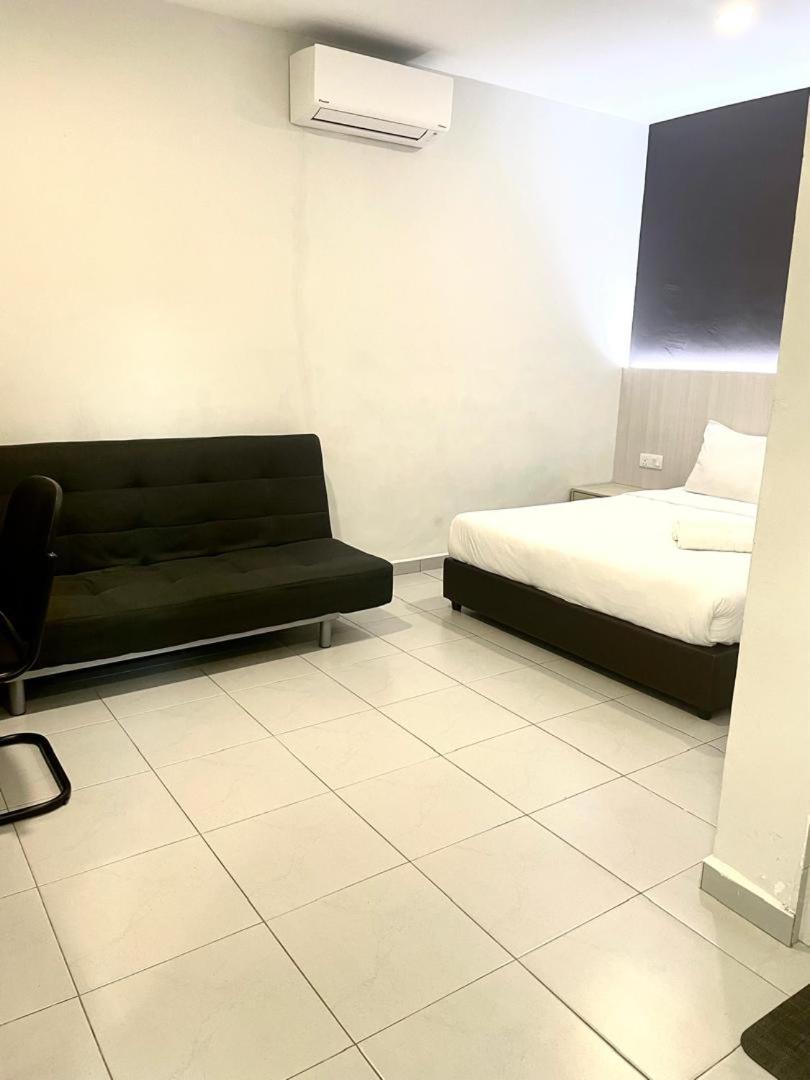 Garden Inns Motel Кангар Екстер'єр фото