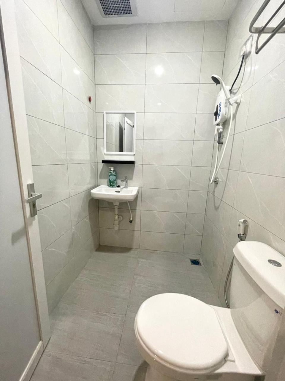 Garden Inns Motel Кангар Екстер'єр фото